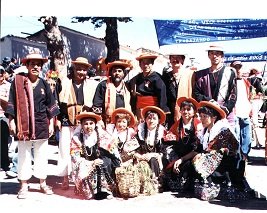 Profesores bailando ckalcheños
